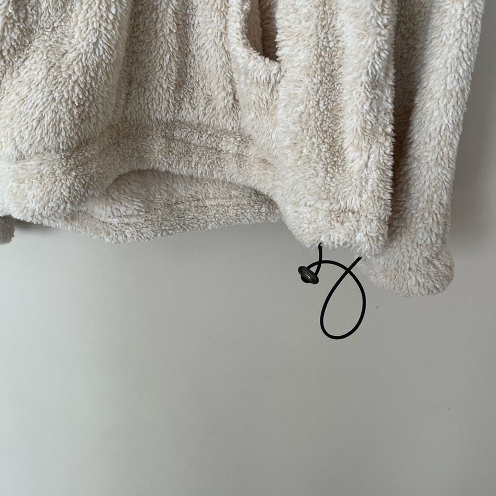 Doe & Rae Fuzzy pullover sweater - Picture 3 of 5